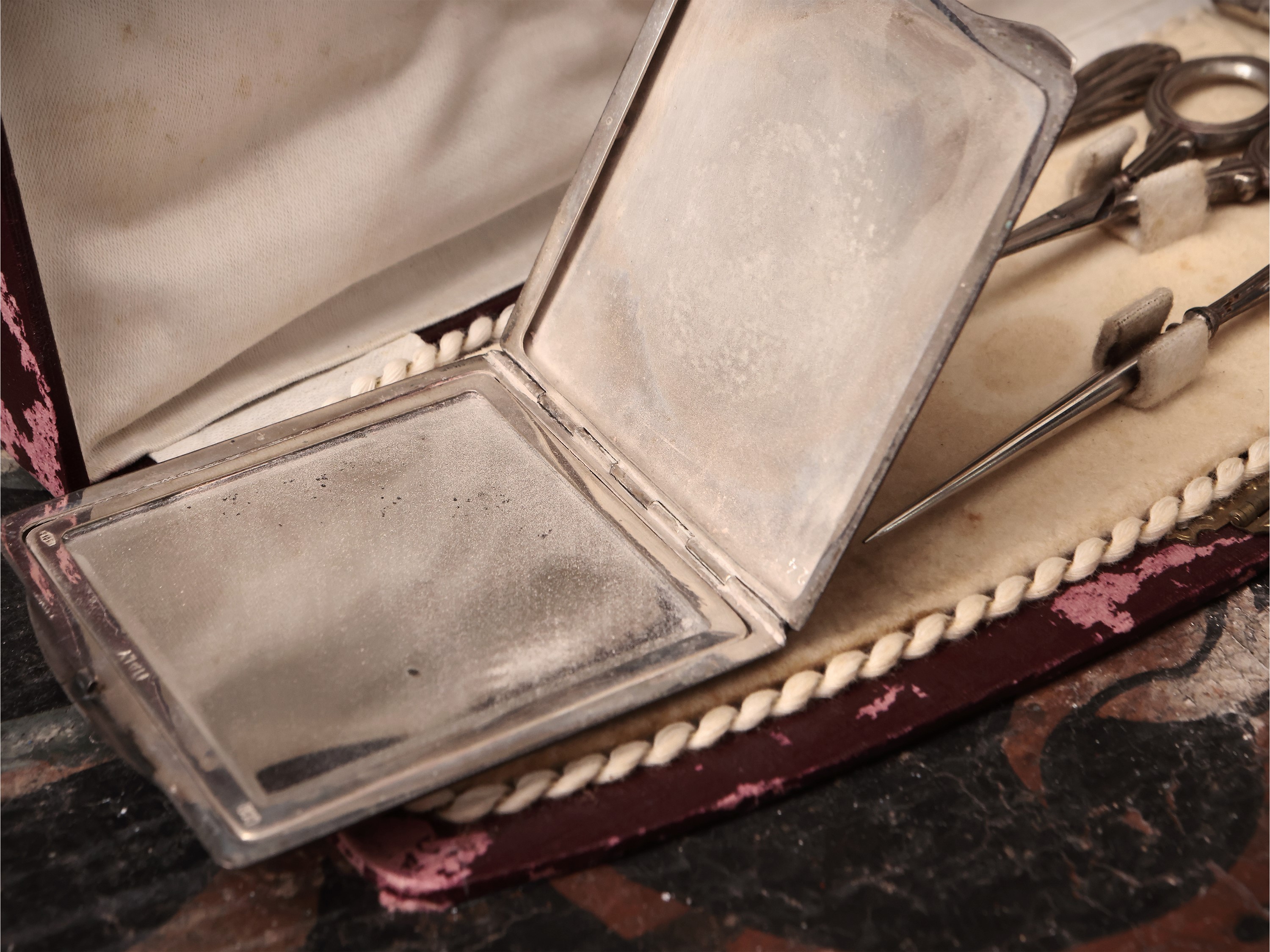 Set di Accessori da Toilette in Argento