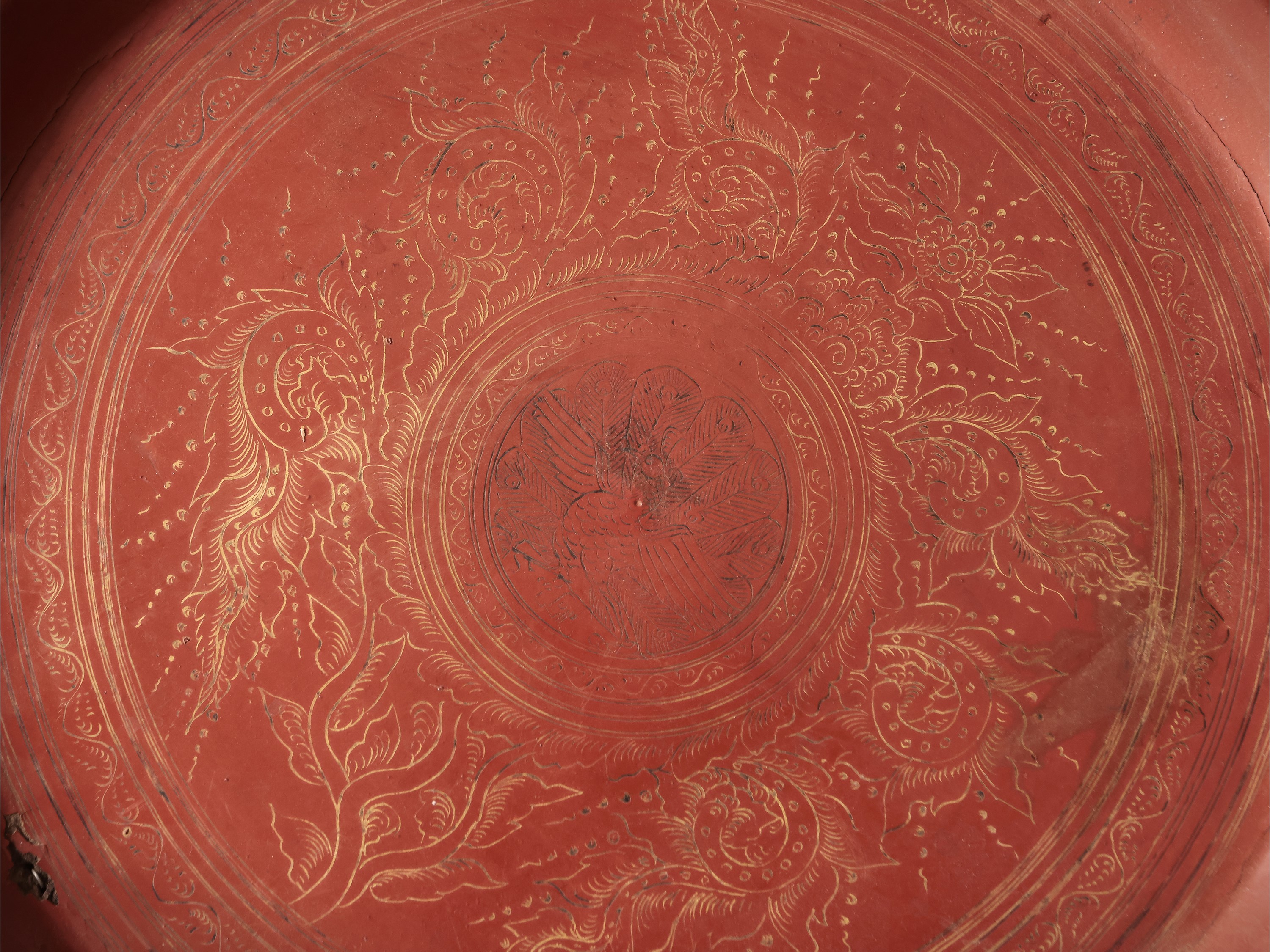 Grande Piatto in Legno Smaltato Rosso