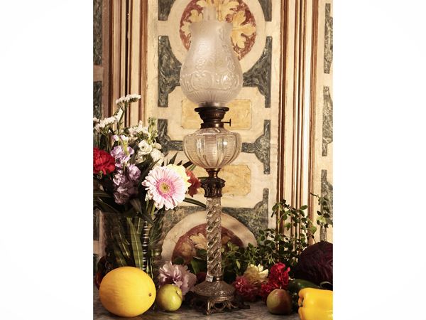 Oil light in various types of glass and metal