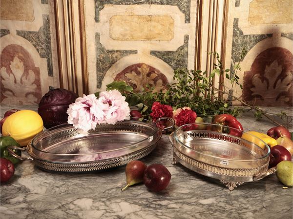 Two trays in silver metal