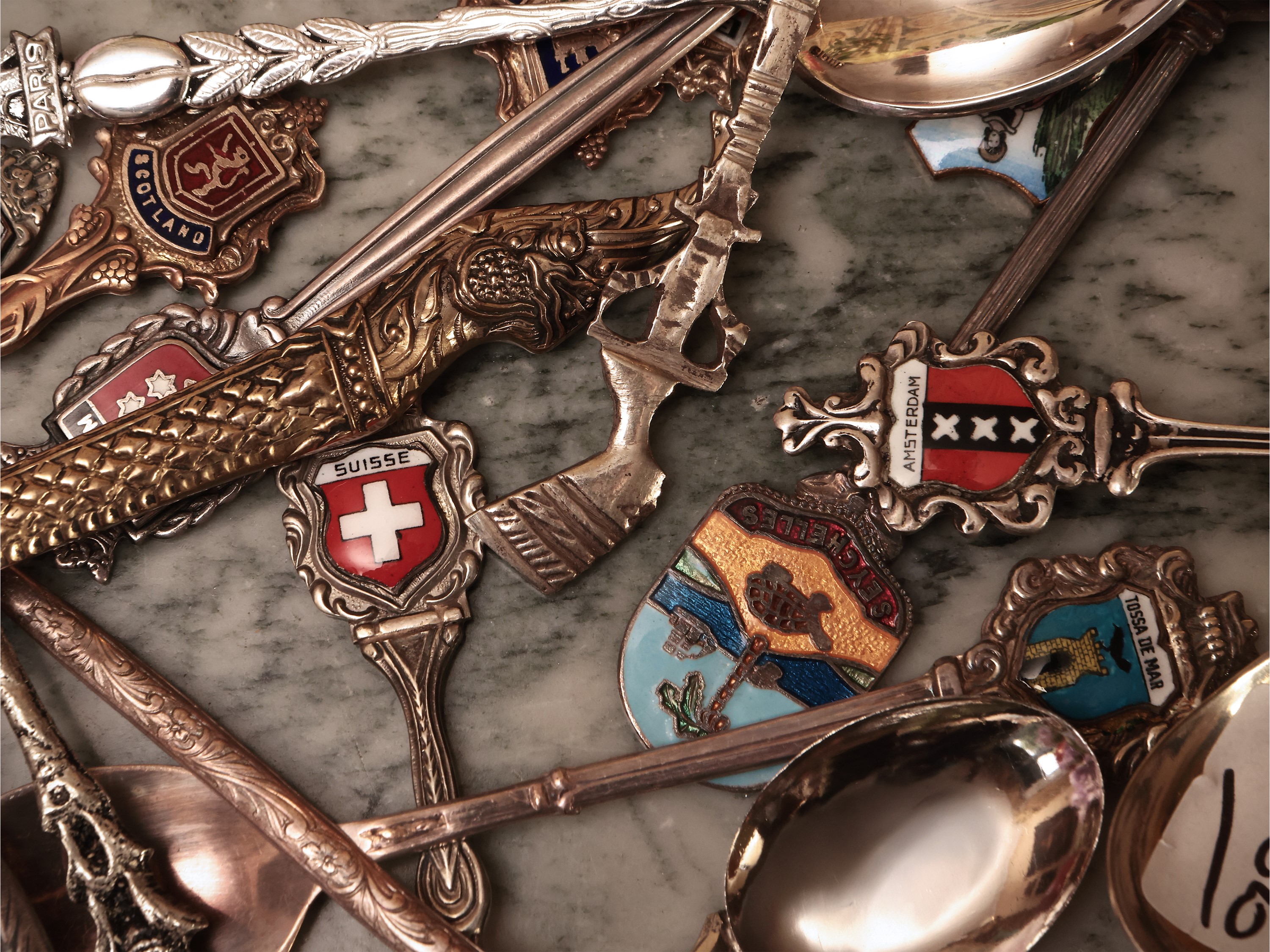 Miscellanea di Cucchiaini da Collezione in Argento