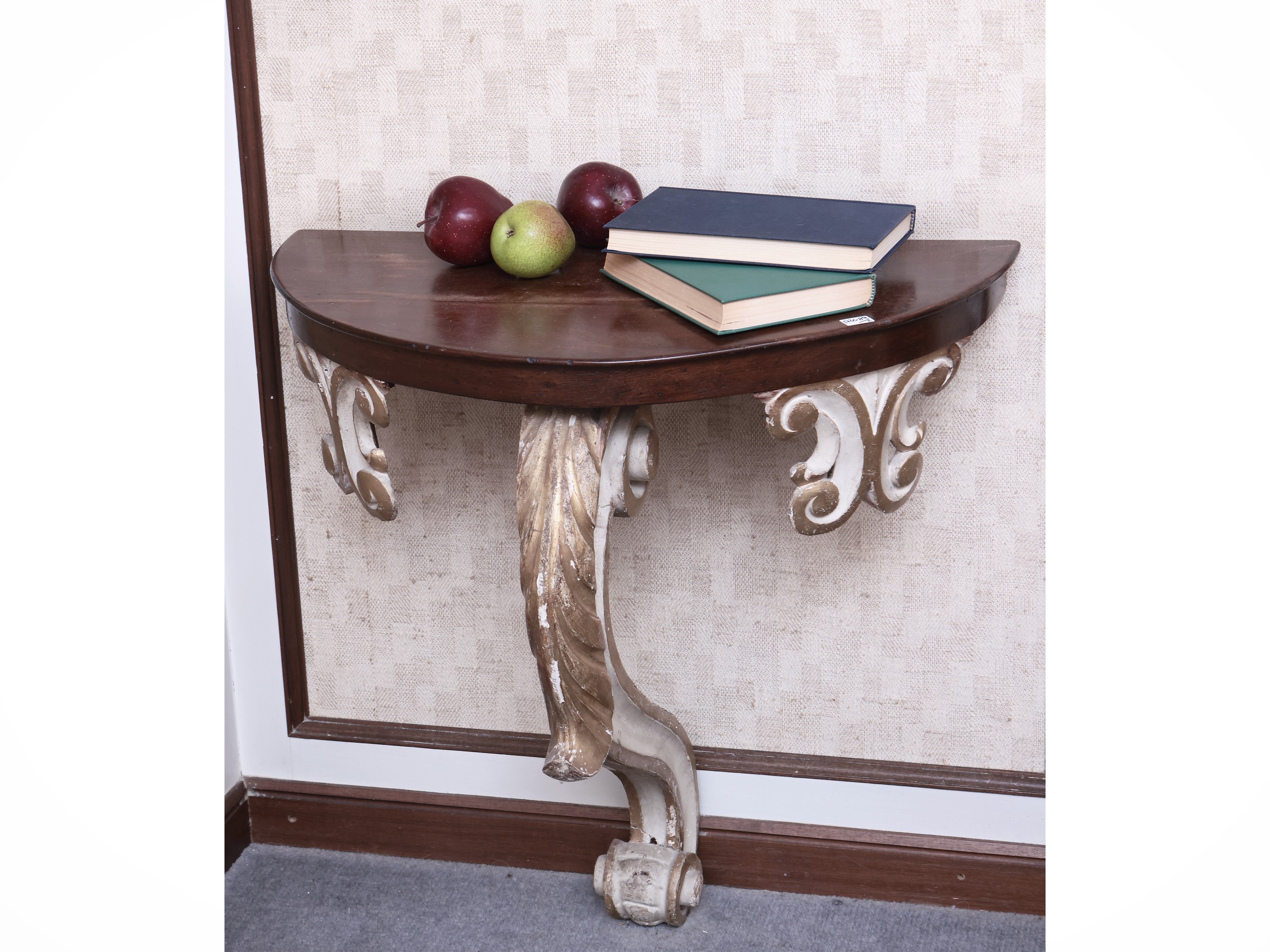 Coppia di Piccole Console a Muro