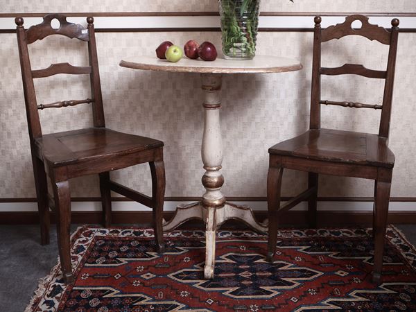Coppia di sedie rustiche in rovere