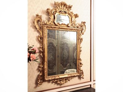 Specchiera con Cornice in Legno Intagliato e Dorato