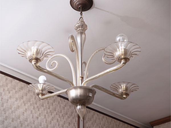 Lampadario in vetro soffiato color ghiaccio