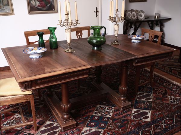 Tavolo da pranzo allungabile in noce