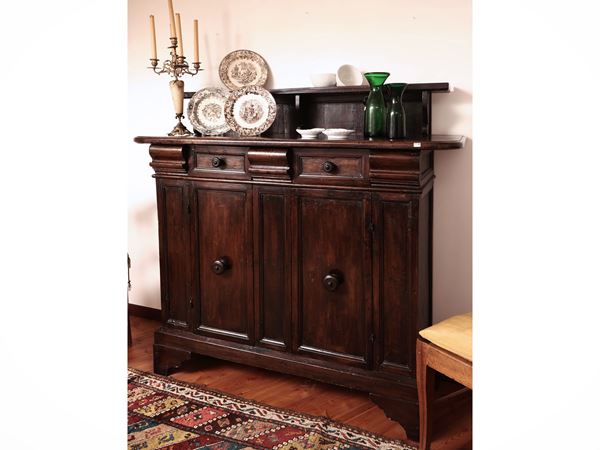 Credenza rustica con alzata