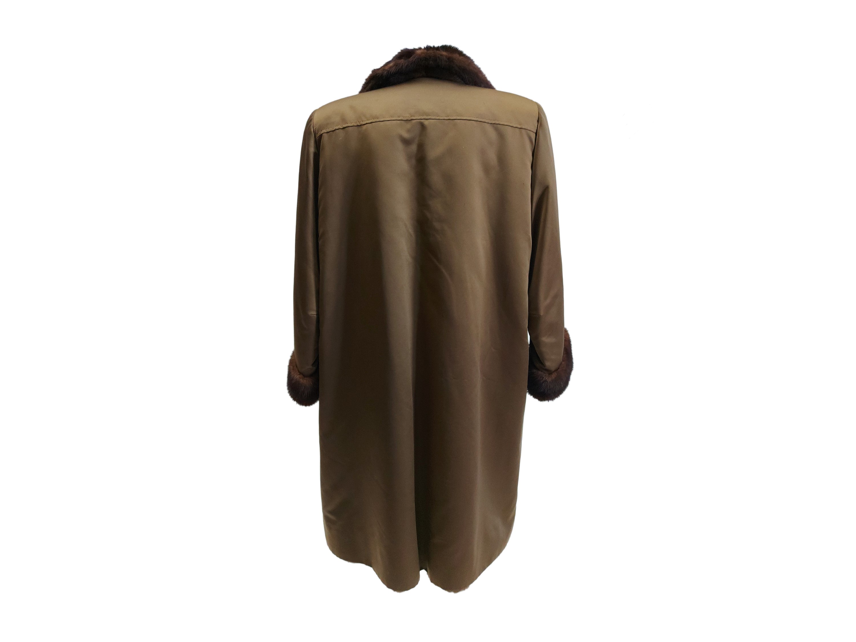Rossini e Porro, Cappotto in raso marrone con interno e bordure in pelliccia di visone