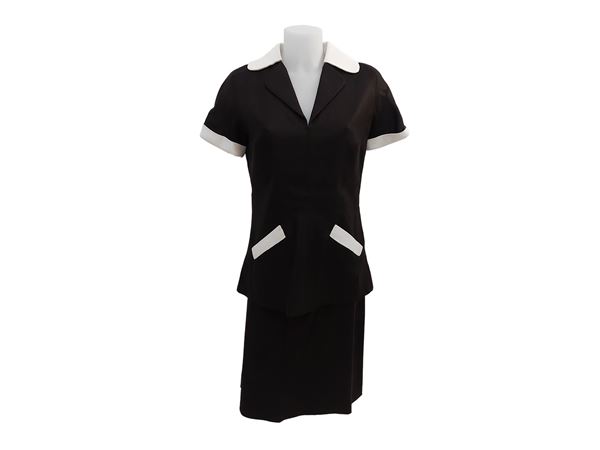 Sartorial complete in black linen with white borders
