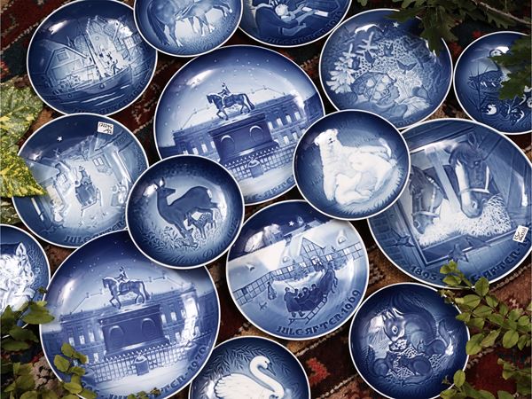Grande assortimento di piatti di Natale in porcellana danese