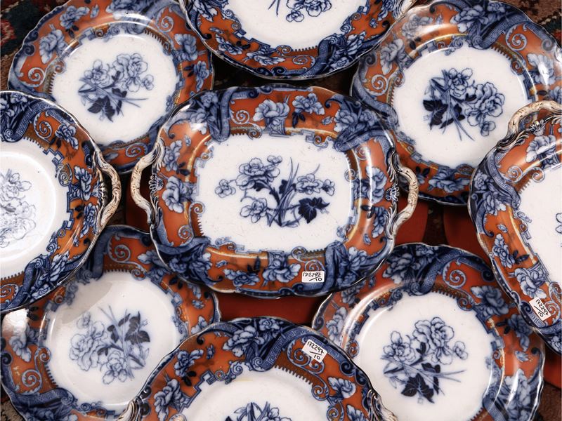 Assortimento di Piatti in Terraglia Inglese