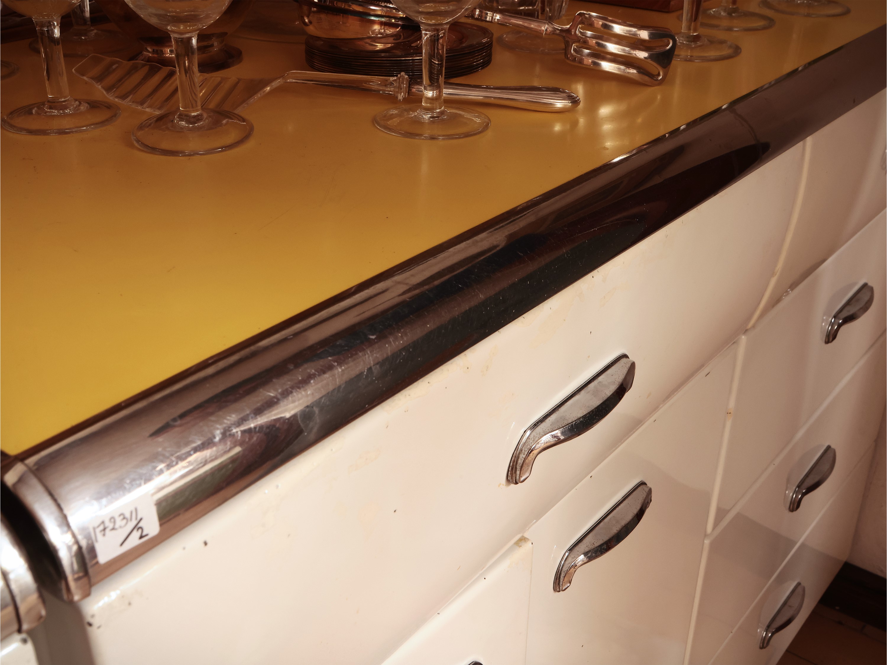 Arredo da Cucina in Metallo Smaltato Bianco