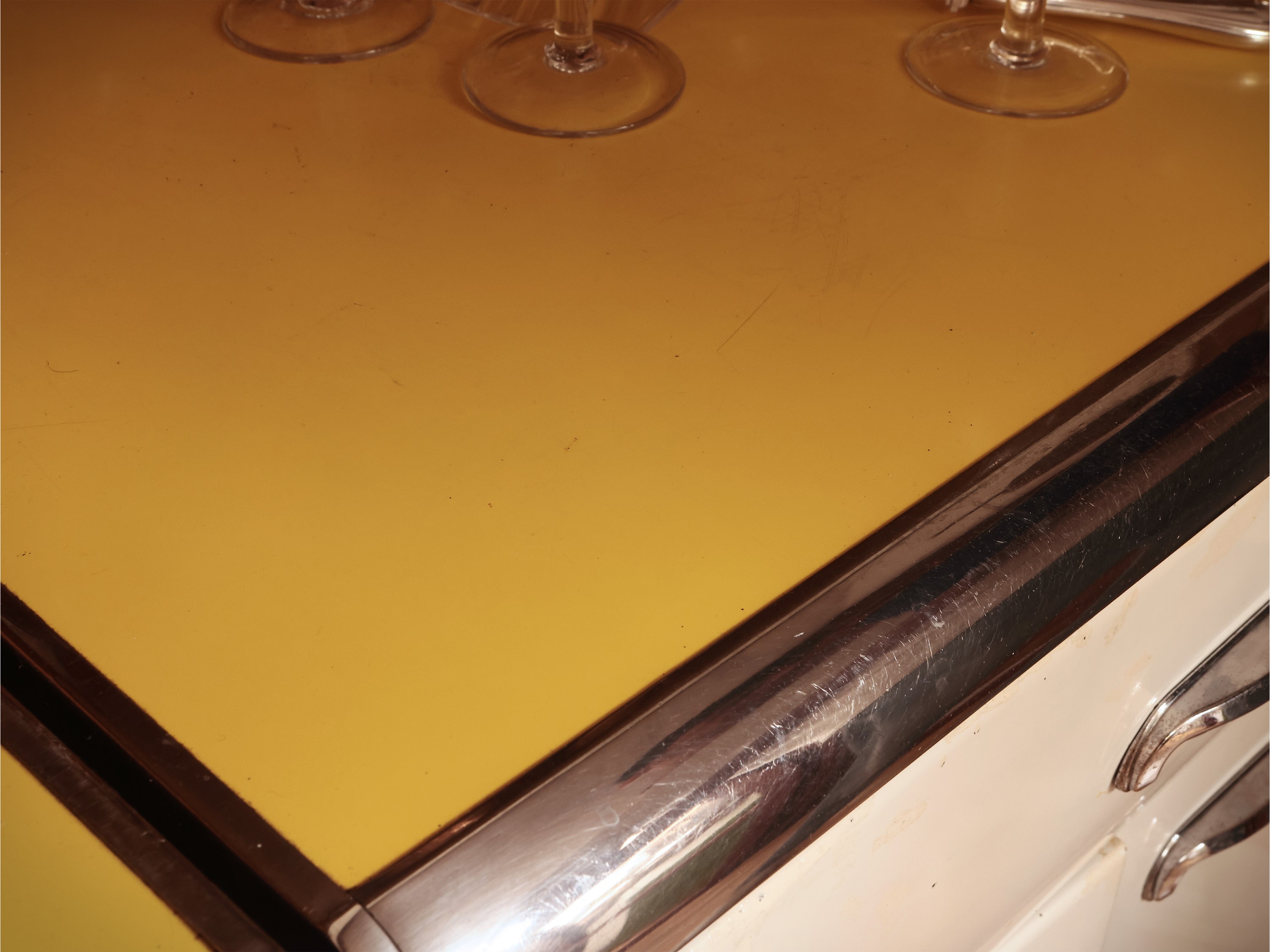 Arredo da Cucina in Metallo Smaltato Bianco