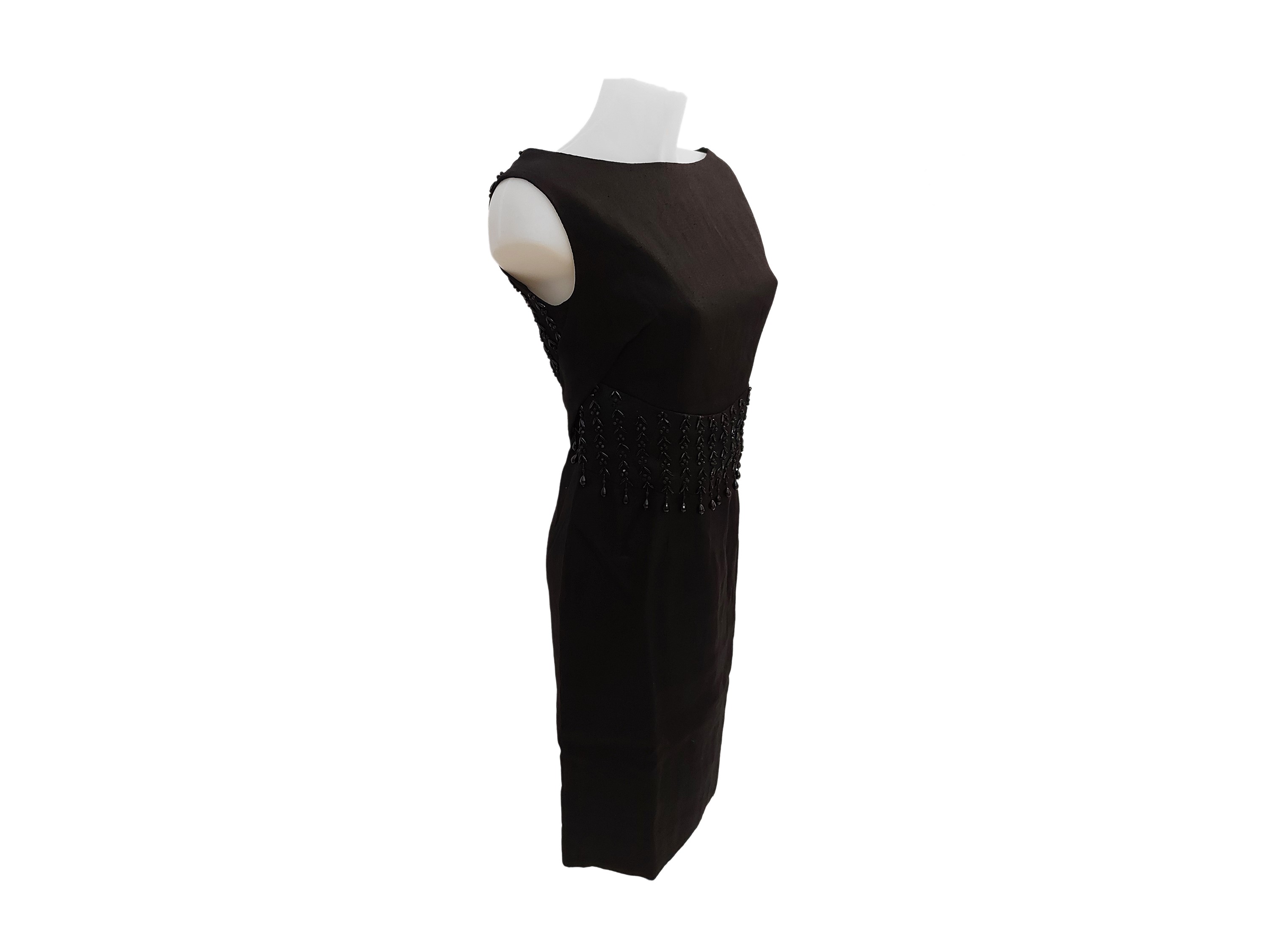 Abito Sartoriale Smanicato in Lino Nero