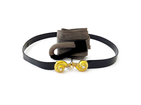 Lot of five belts