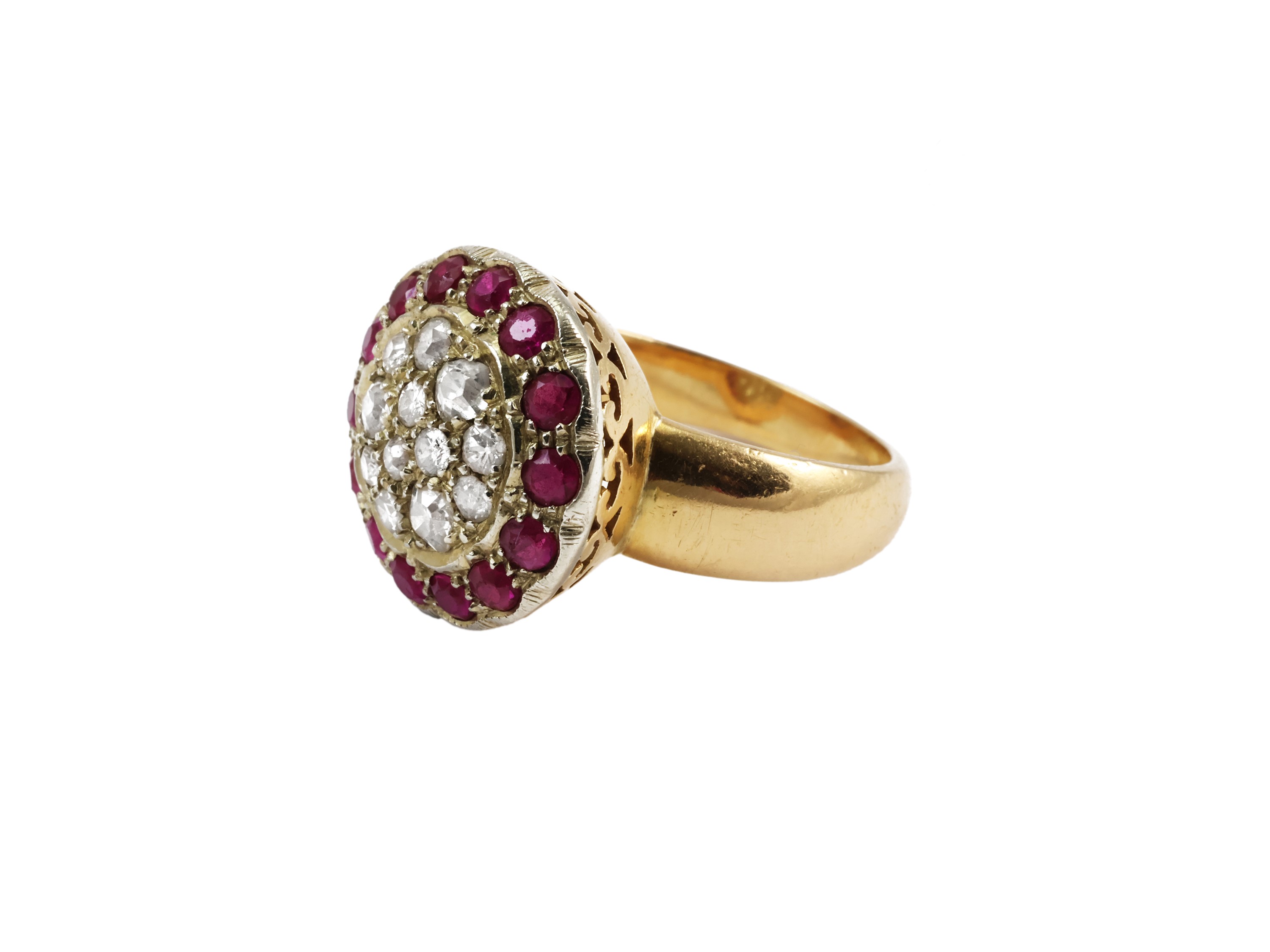 Anello a Cupola in Oro Giallo e Bianco con Diamanti e Rubini Sintetici