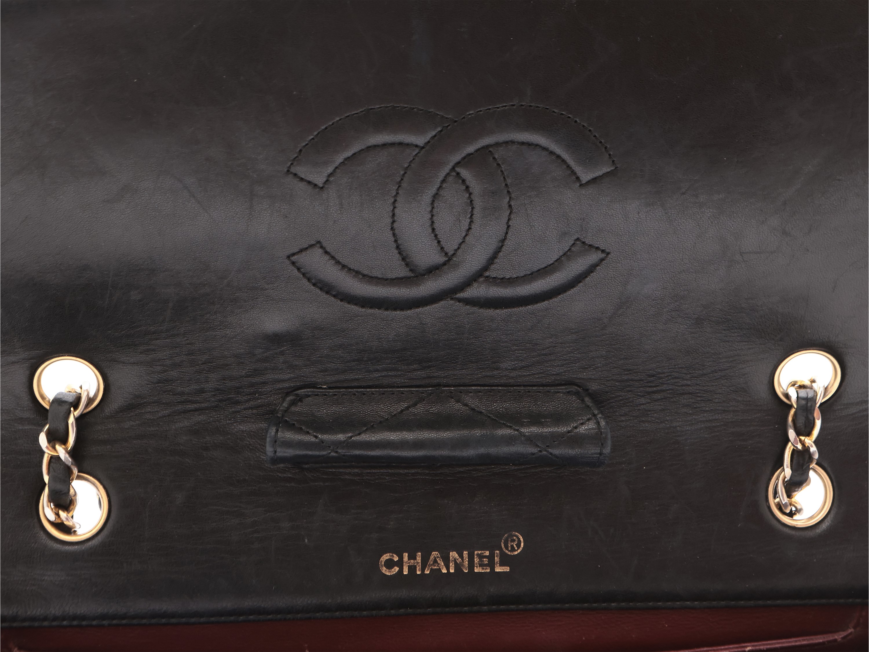 Chanel - Borsa classica a spalla 11.12 in pelle nera matelassé