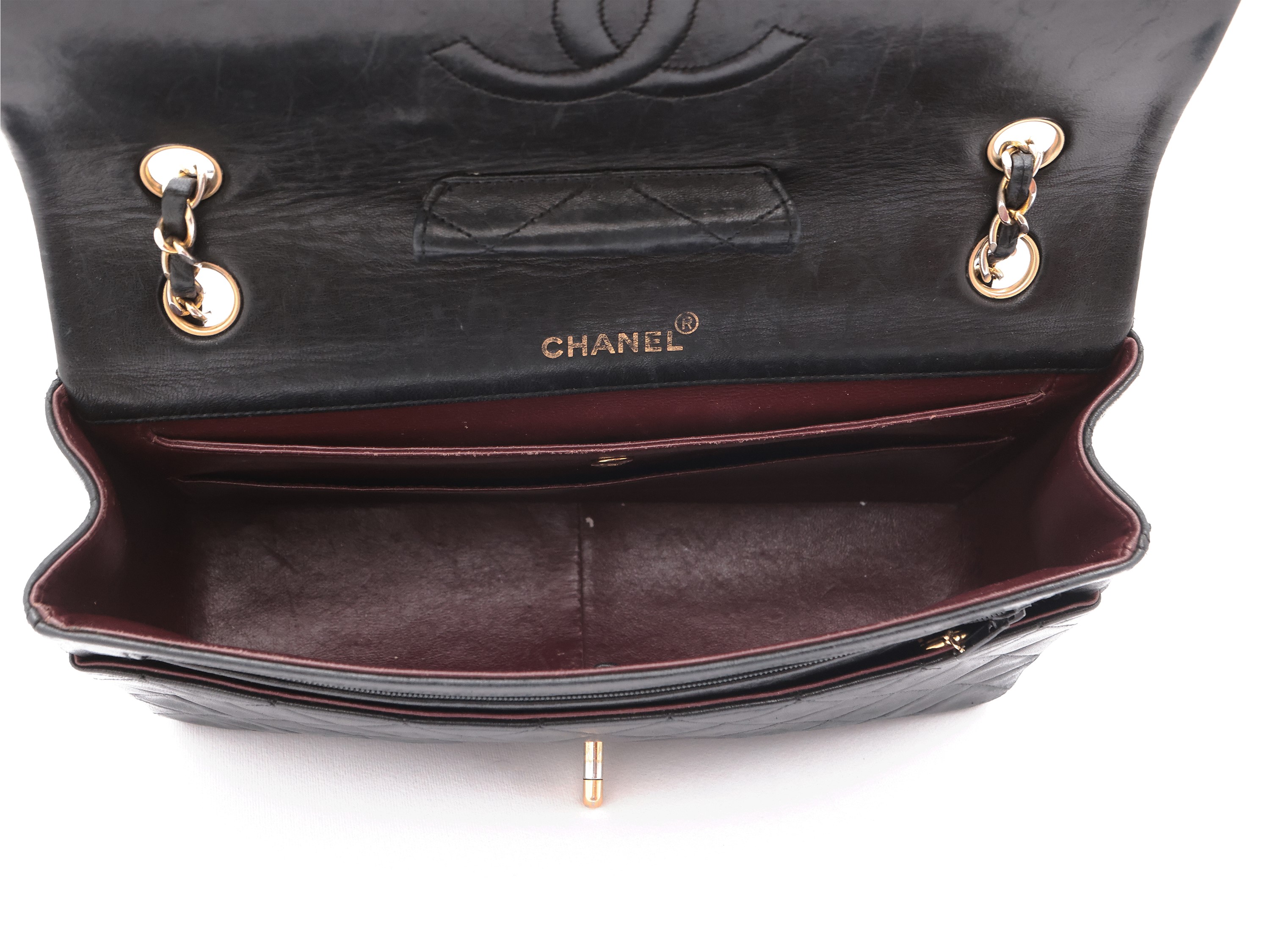 Chanel - Borsa classica a spalla 11.12 in pelle nera matelassé
