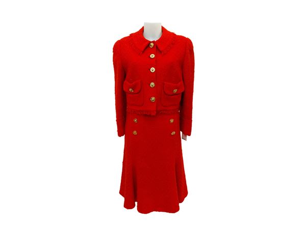 Tailleur sartoriale in lana bouclé rossa