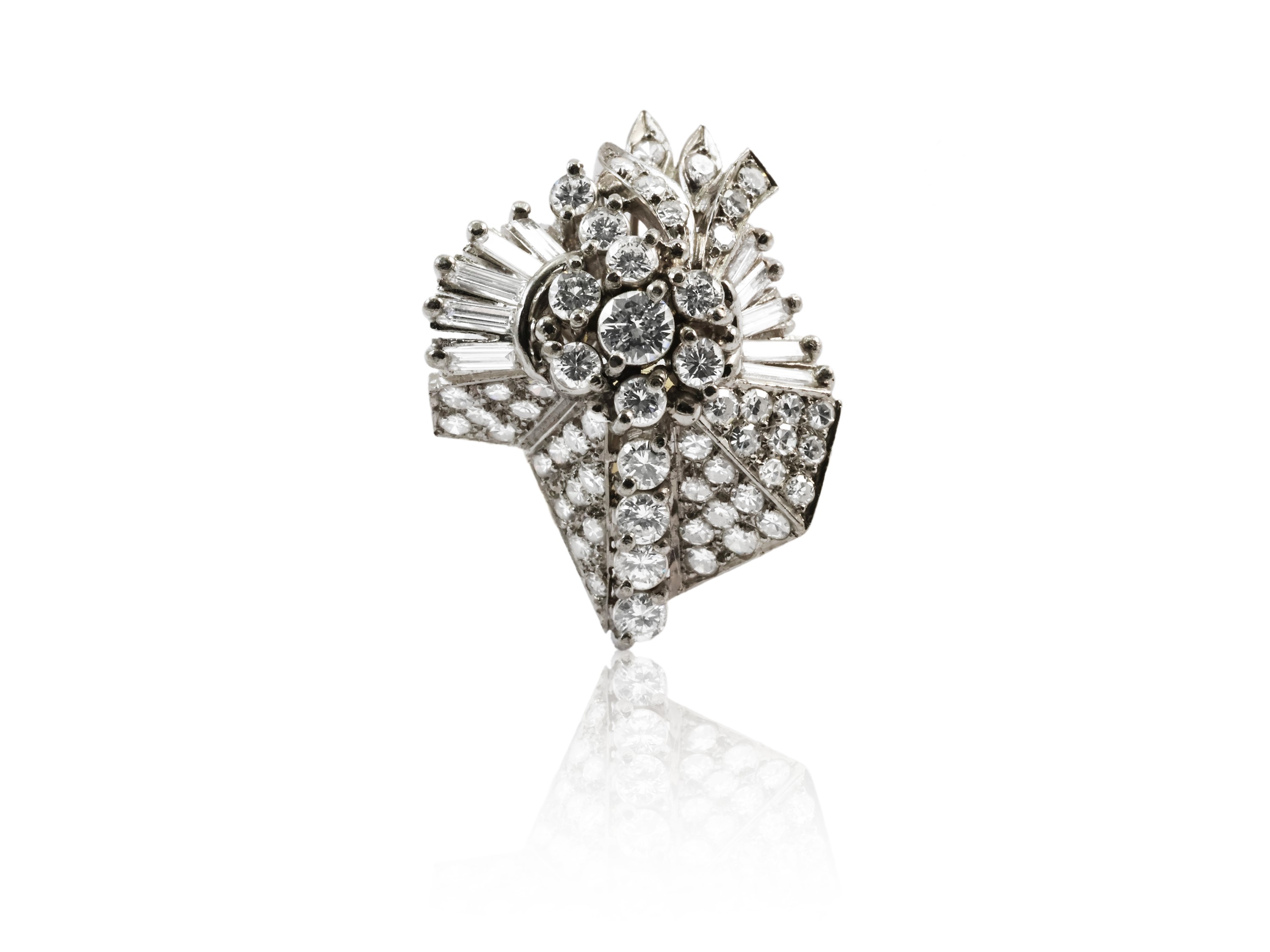 Anello in Oro Bianco con Diamanti