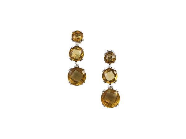 White gold pendant earrings with citrine quartz and diamonds
