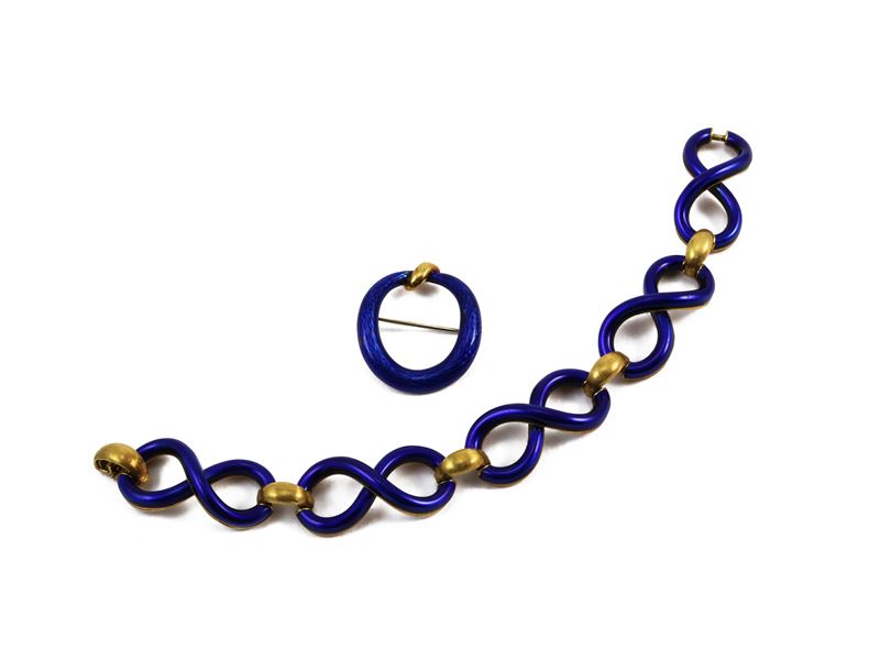 Bracciale e Spilla in Oro Giallo con Smalti Policromi