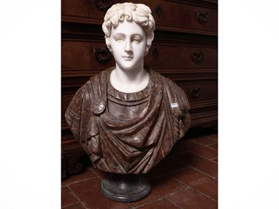 Busto Virile in Varie Tipologie di Marmi