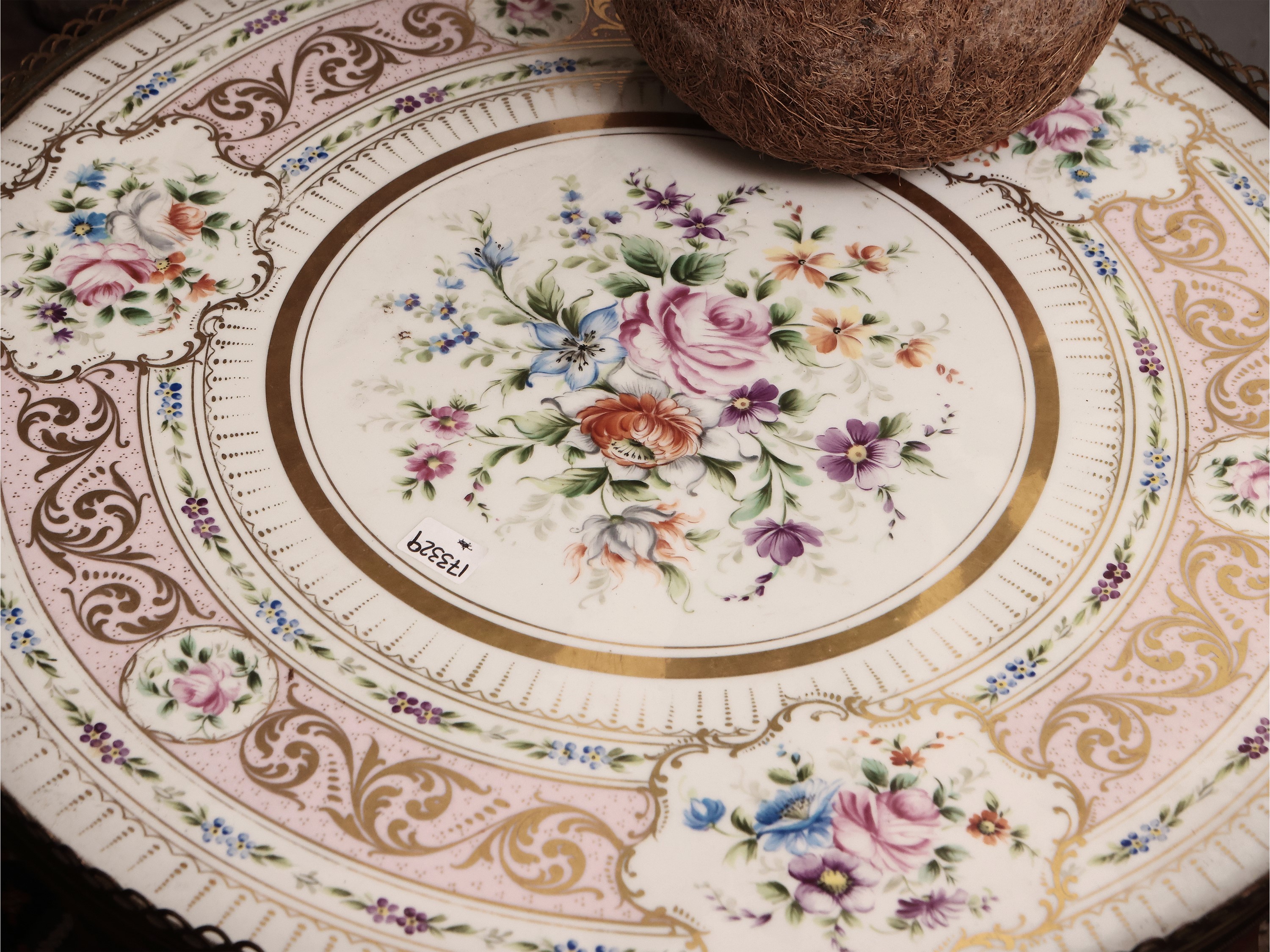 Tavolino da appoggio in legno di rosa