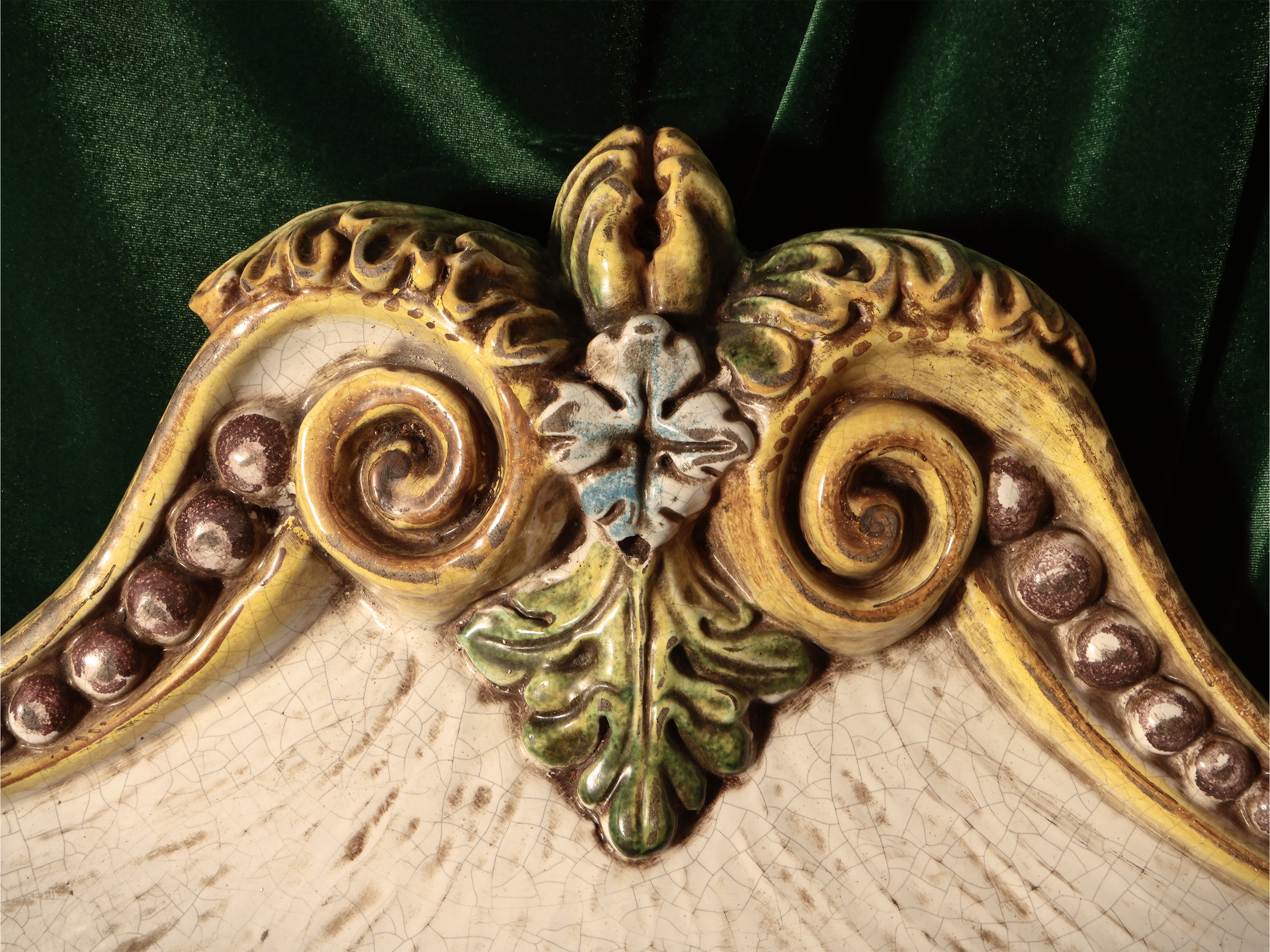 Grande meridiana in maiolica