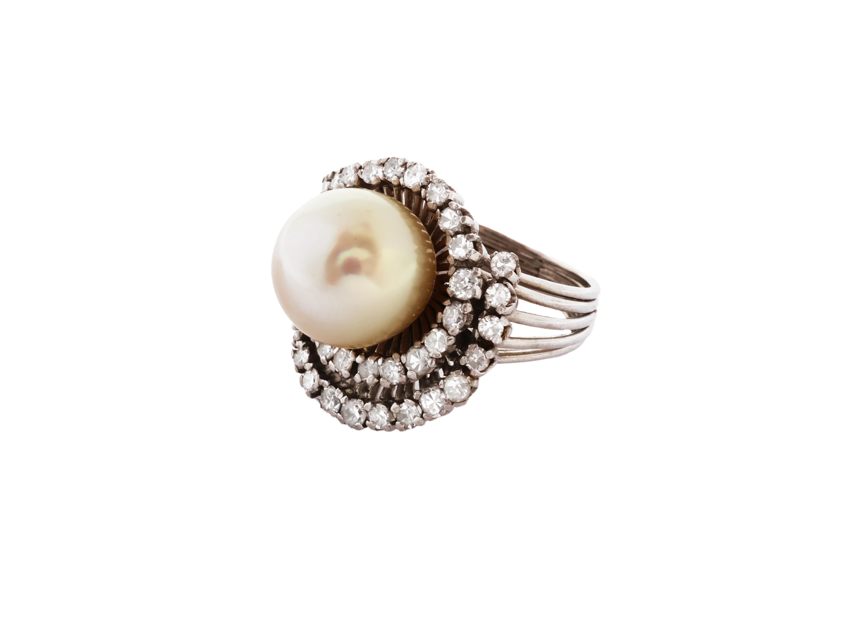Anello in Oro Bianco con Perla e Diamanti