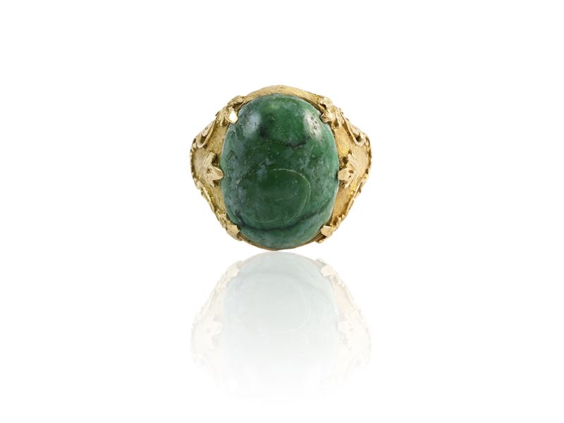 Anello Lavorato in Oro Giallo con Pietra Verde