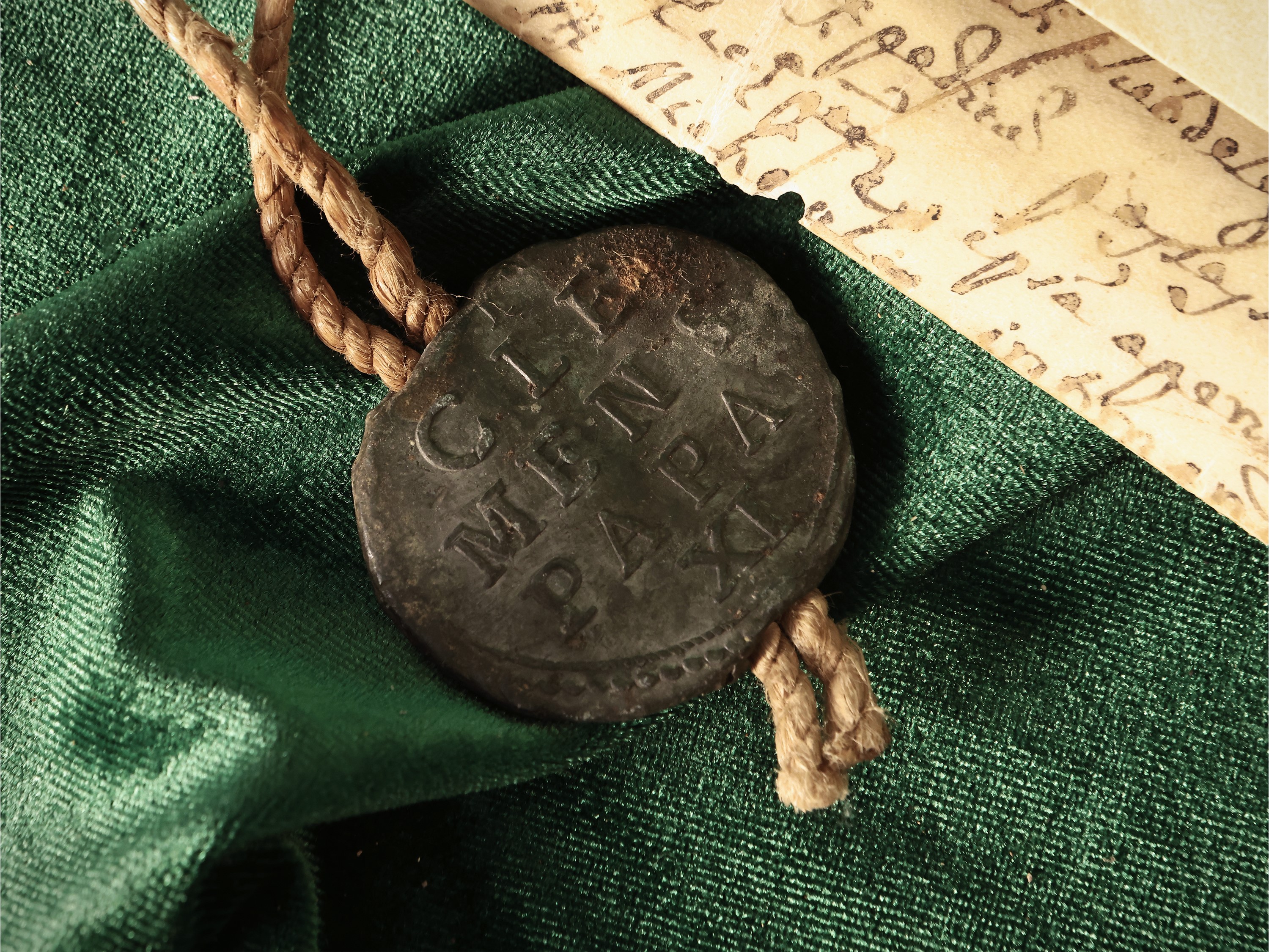 Bolla pontificia in pergamena