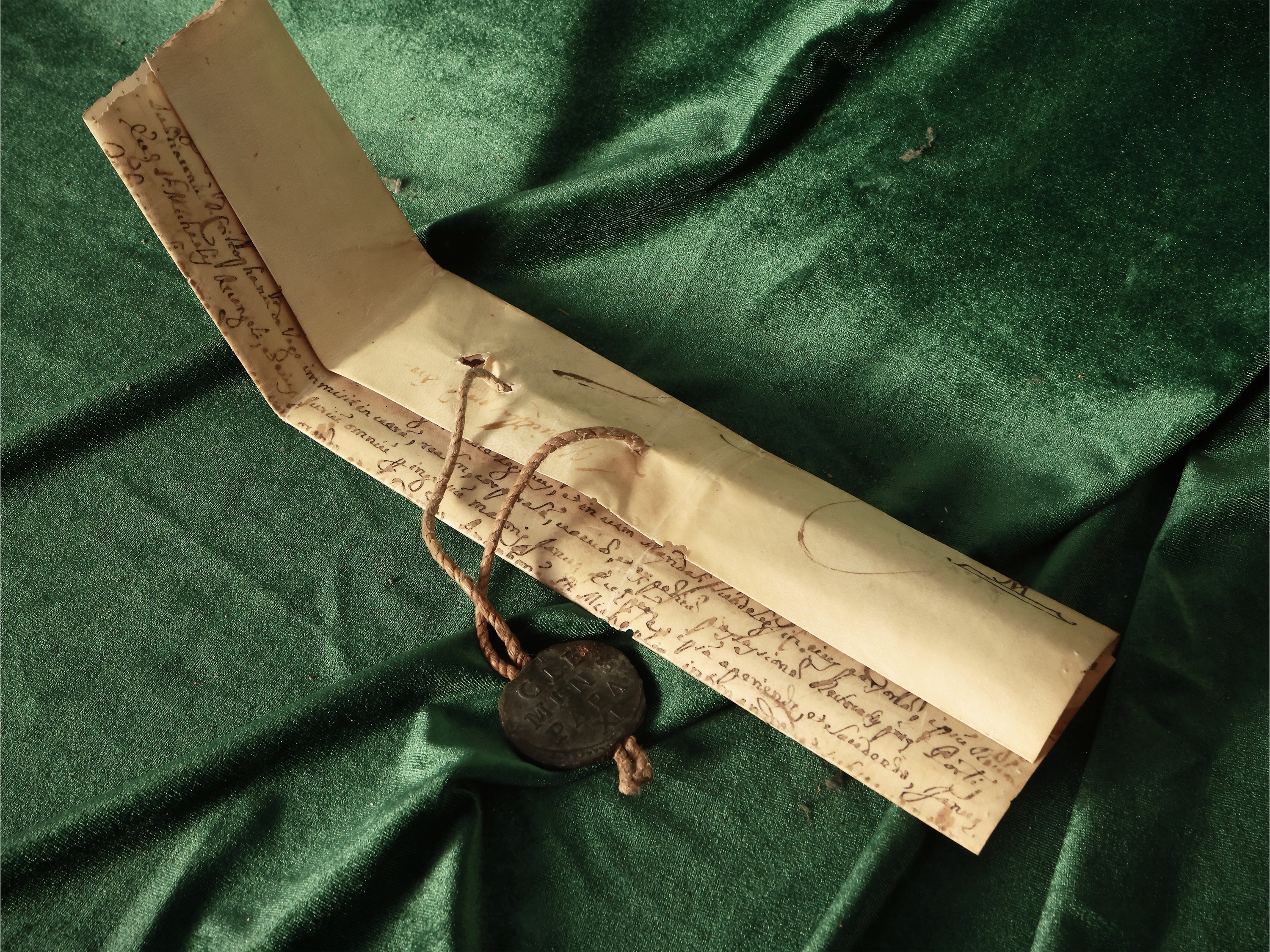 Bolla pontificia in pergamena