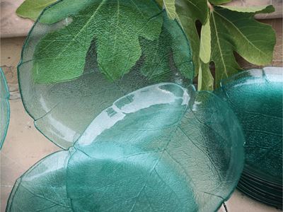 Assortimento di Piatti in Vetro Pressato Color Verde Smeraldo