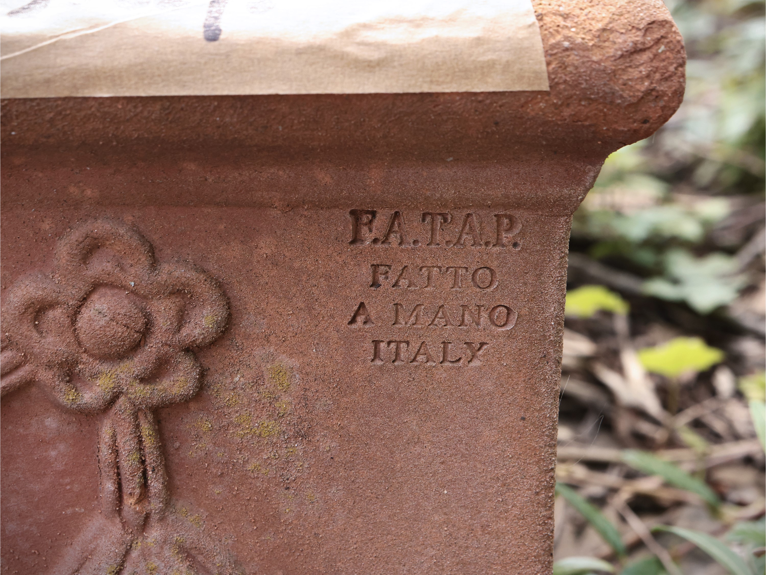 Tre Vasi a Cassetta in Terracotta di Galestro