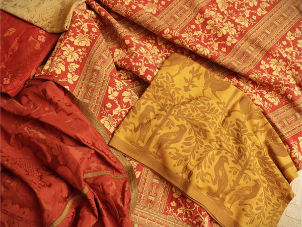 ADVANTING OF FABRICS AND CLEASES FOR THE HOME