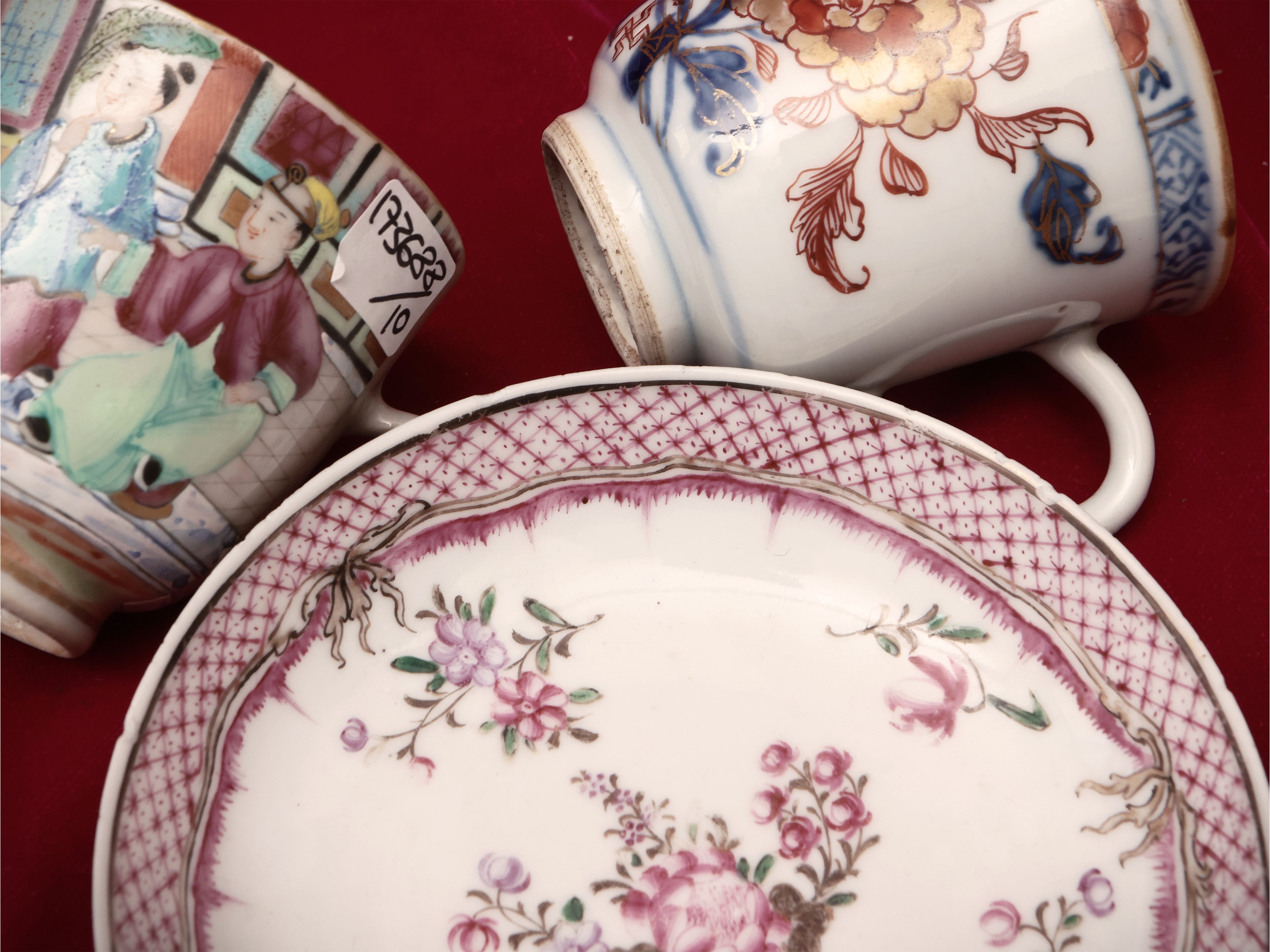 Collezione di Tazzine D'epoca in Porcellana