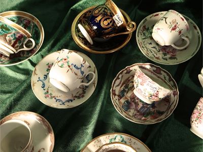 Collezione di Tazzine D'epoca in Porcellana