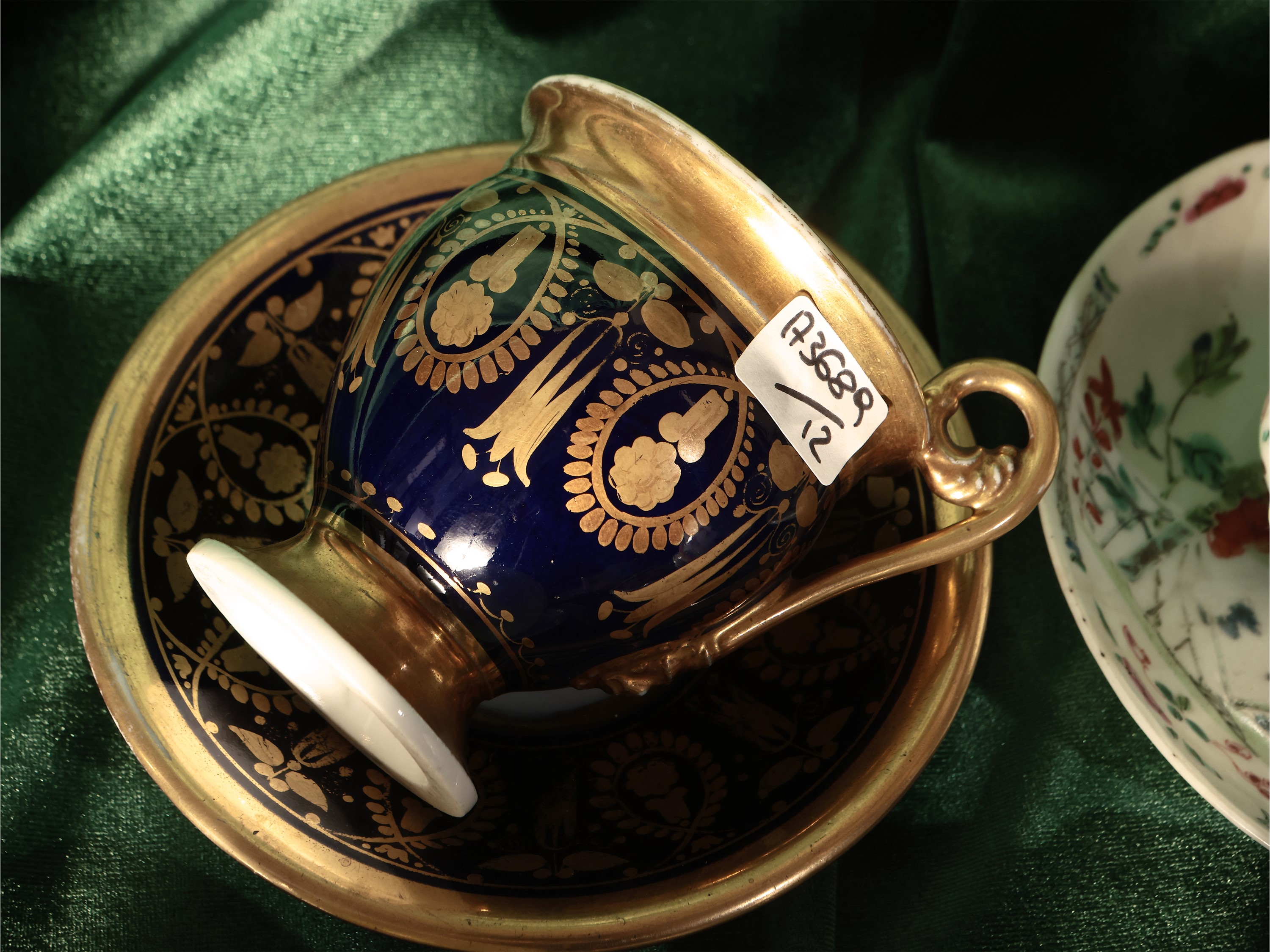 Collezione di Tazzine D'epoca in Porcellana