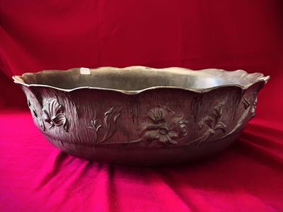 Bacile in Peltro di Gusto Art Nouveau