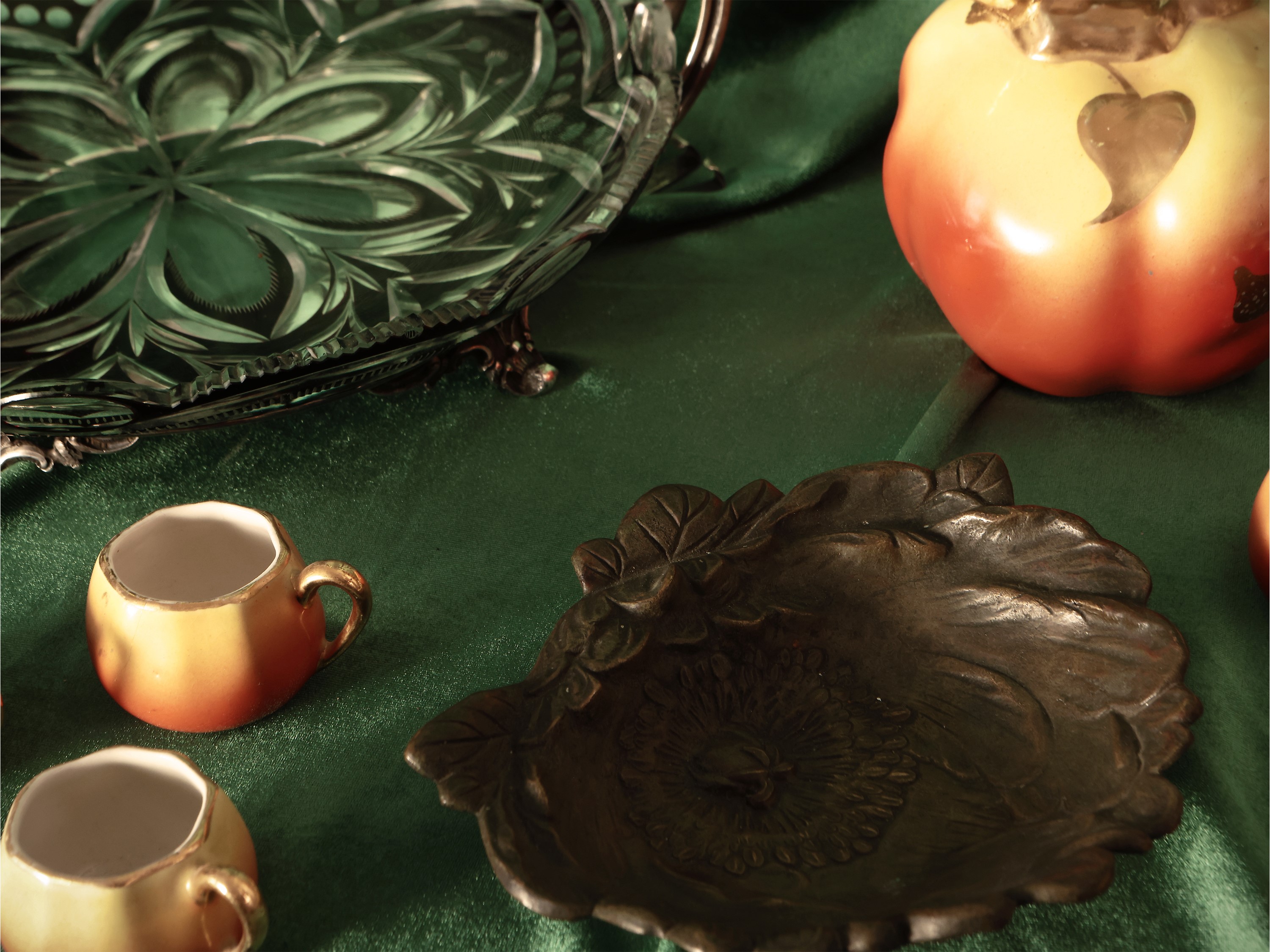 Lotto di Accessori di Gusto Art Nouveau