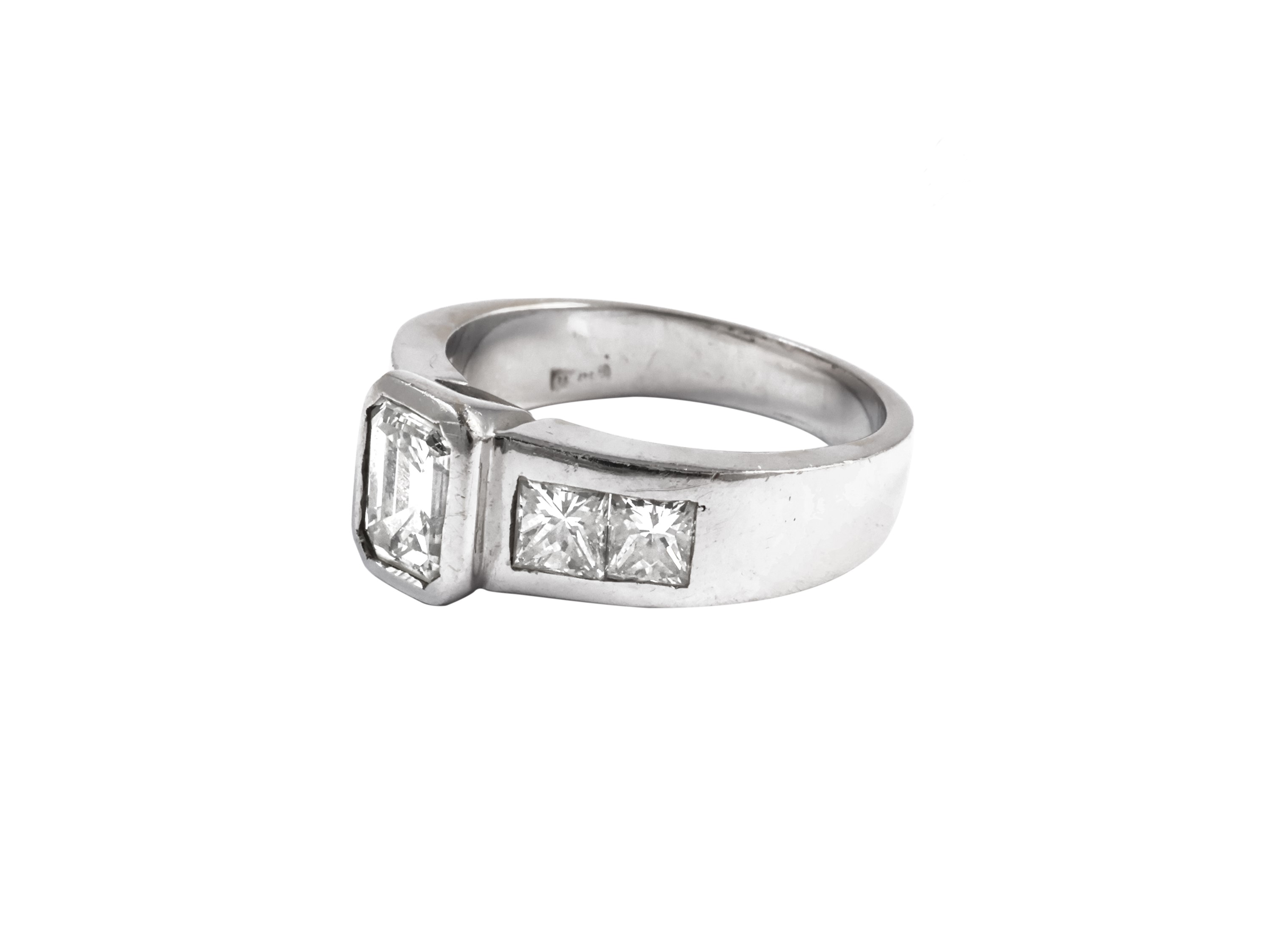 Anello in Oro Bianco con Diamanti