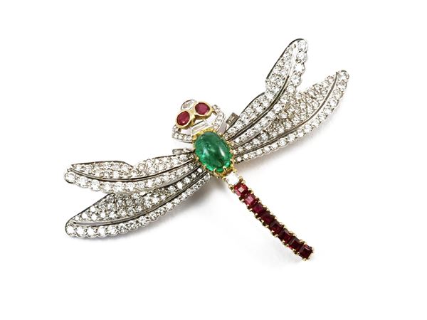 White and yellow gold animalier brooch with diamonds, emeralds and rubies