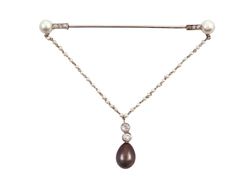 Spilla Cartier in Platino con Perle e Diamanti