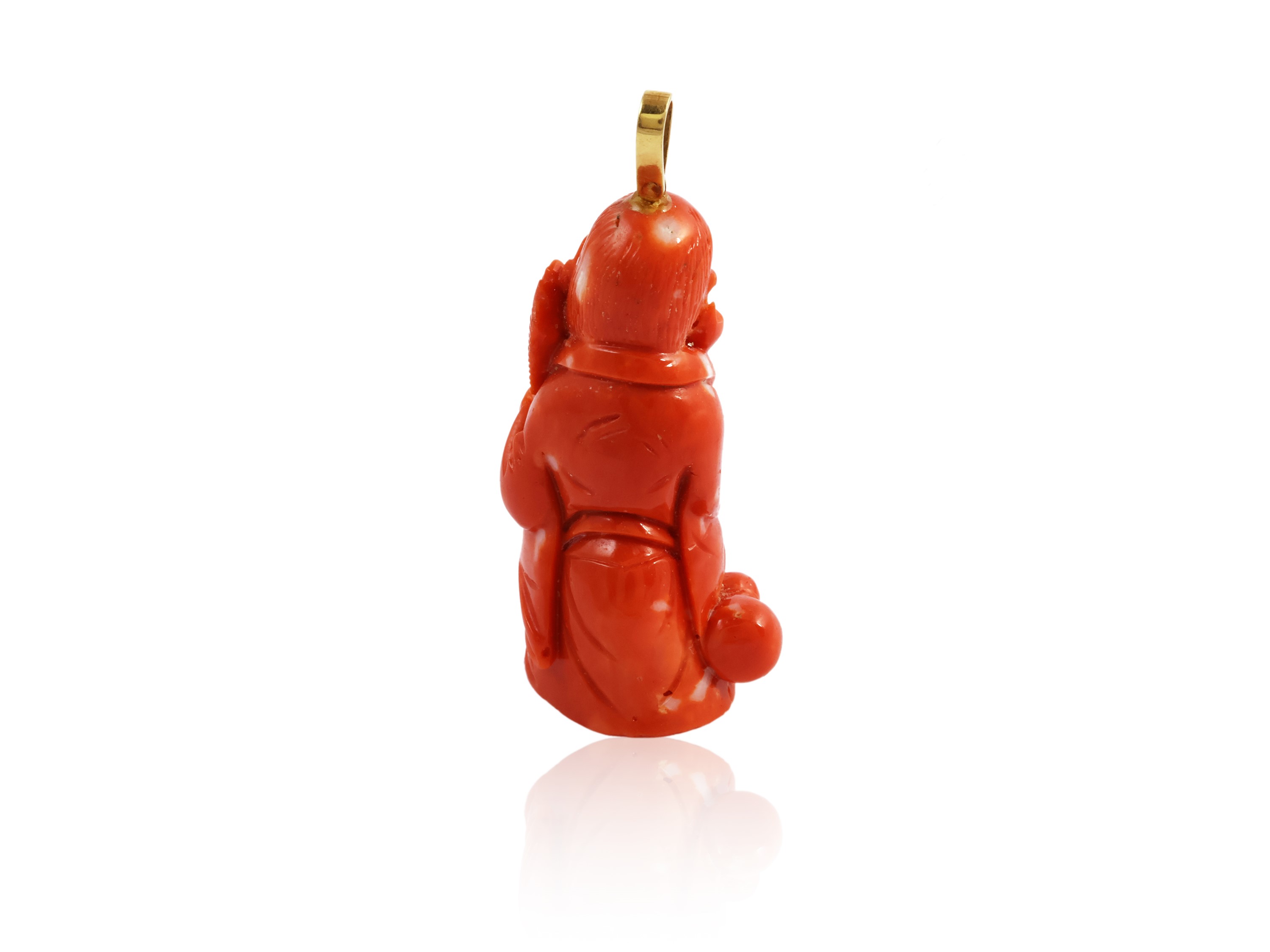 Pendente in Corallo Inciso e Oro Giallo