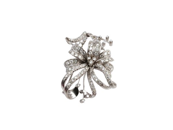 White gold brooch with diamonds