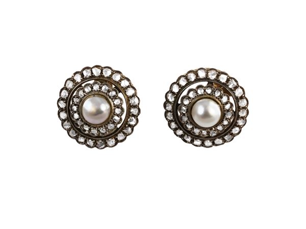 Yellow gold and silver earrings with diamonds and pearls