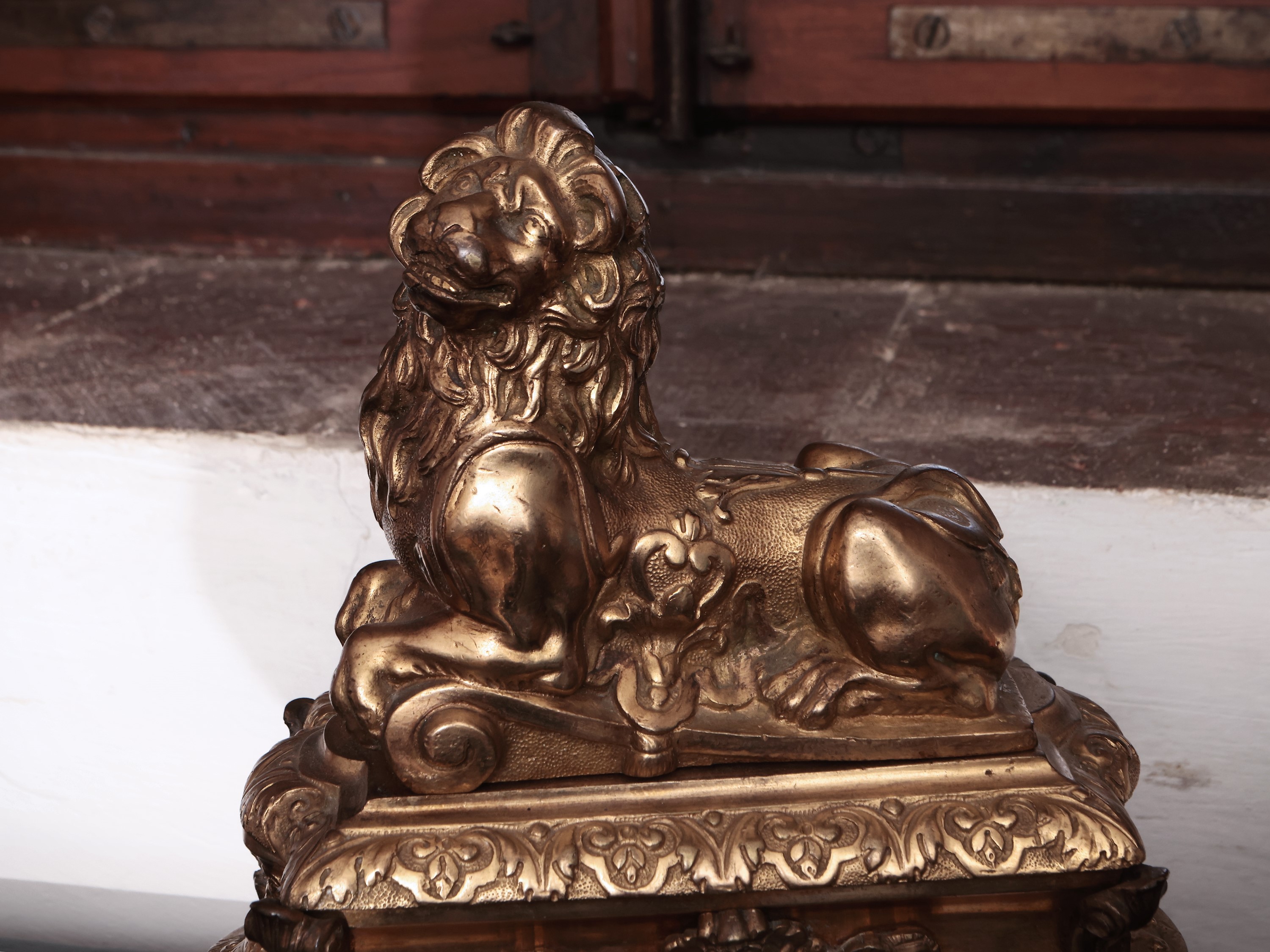 Coppia di Basi per Alari in Bronzo Dorato