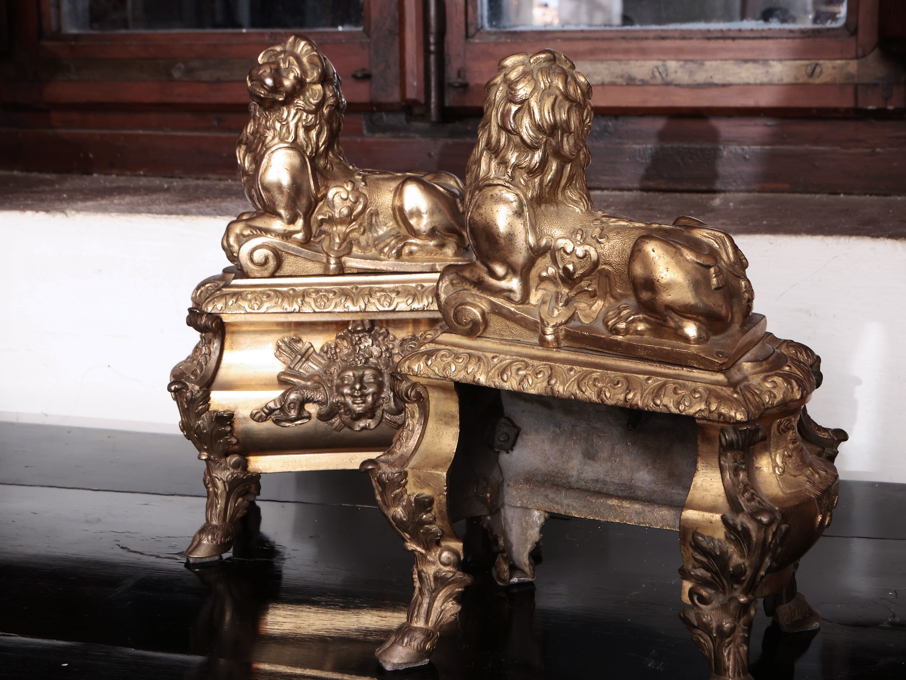 Coppia di Basi per Alari in Bronzo Dorato