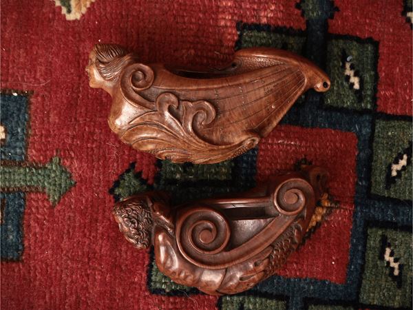 Due pipe antropomorfe in legno di bosso